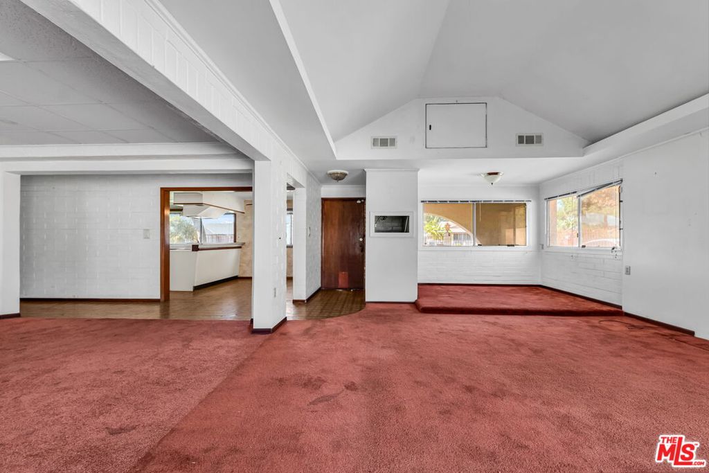 1514 S California Avenue