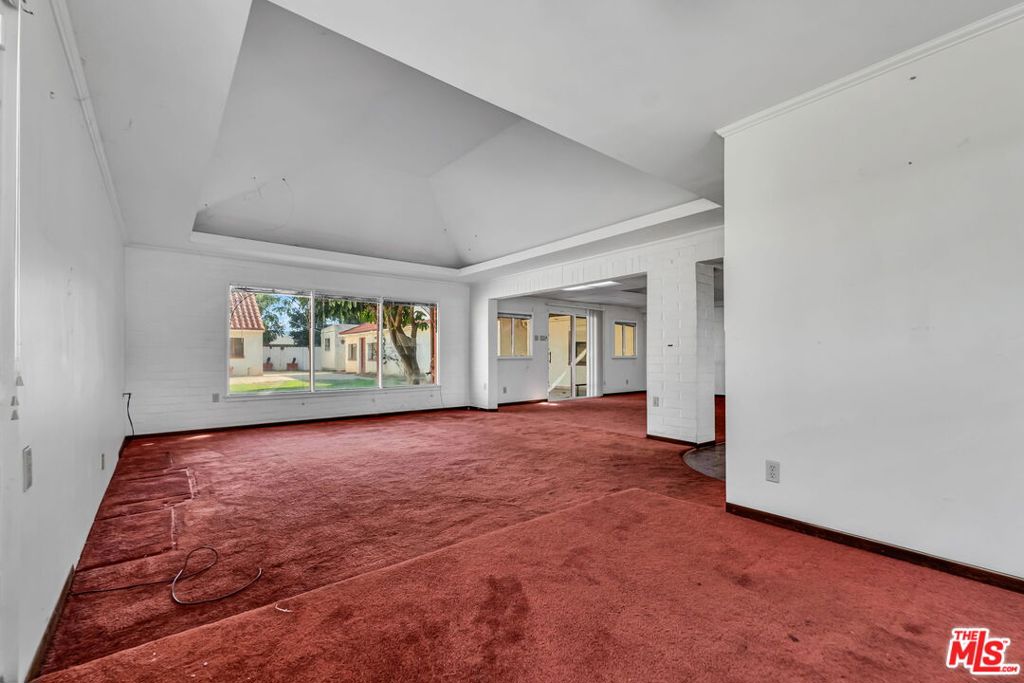 1514 S California Avenue