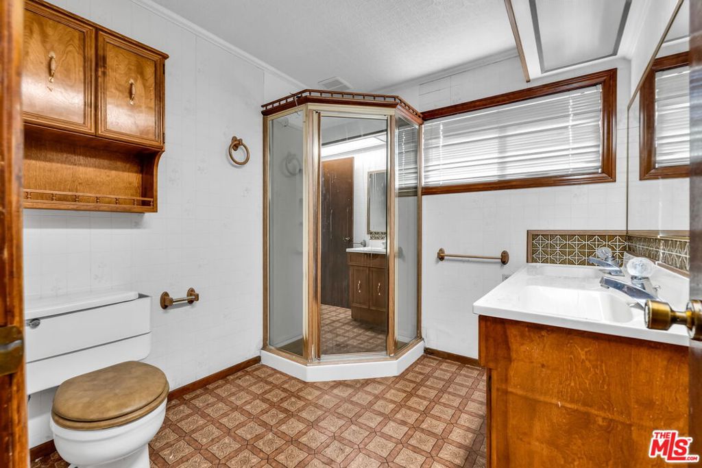 1514 S California Avenue