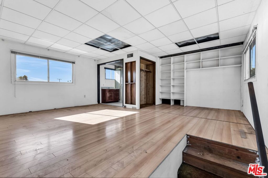 1514 S California Avenue