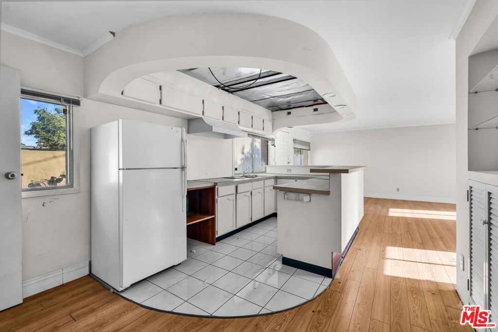 1514 S California Avenue