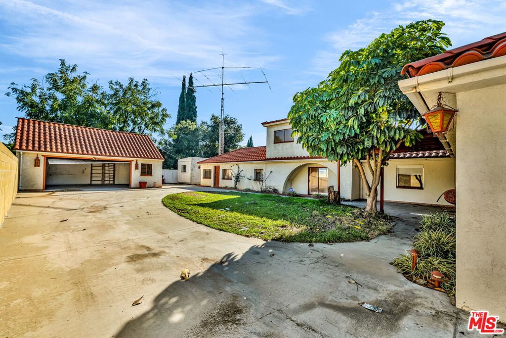 1514 S California Avenue