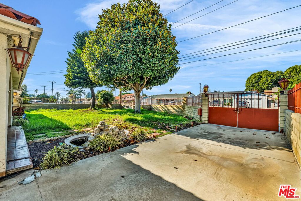 1514 S California Avenue