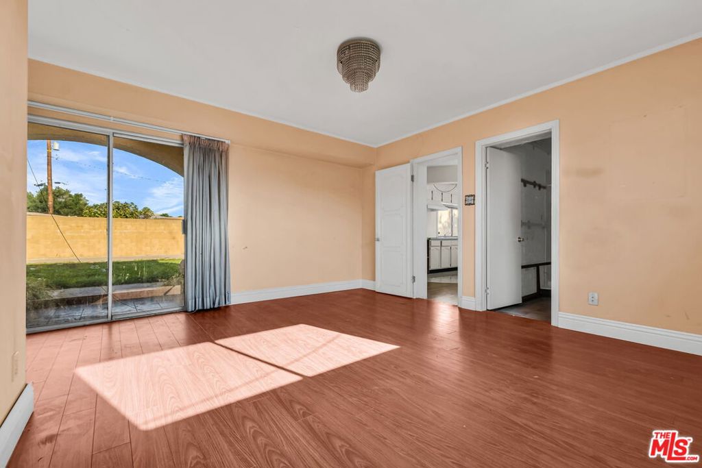 1514 S California Avenue