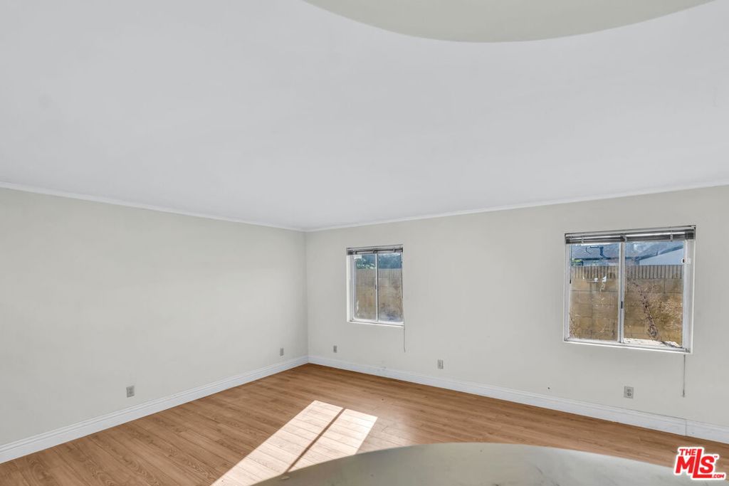 1514 S California Avenue