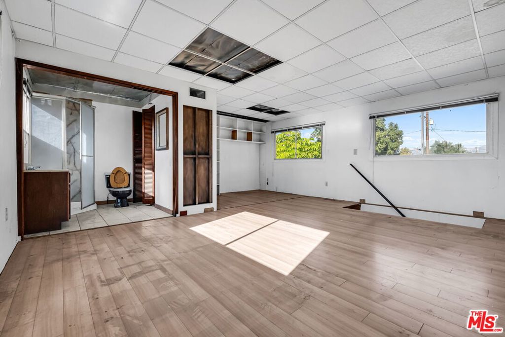 1514 S California Avenue