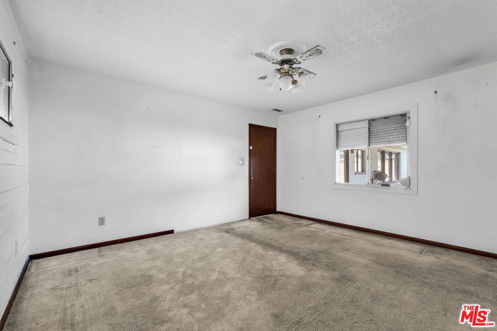 1514 S California Avenue