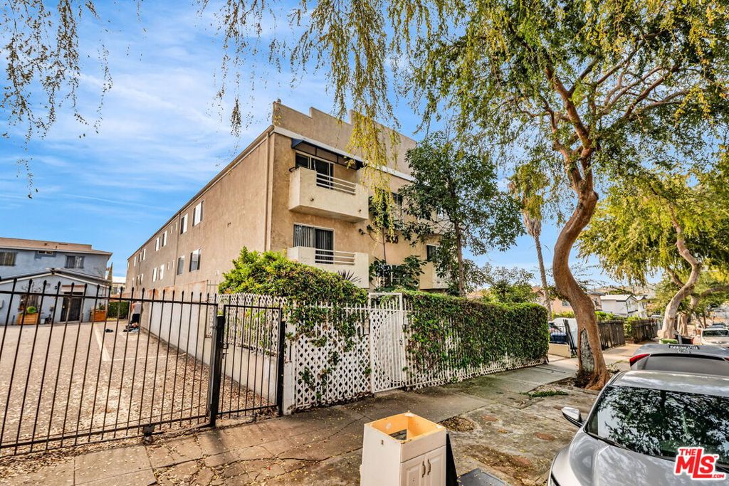3350 Drew Street