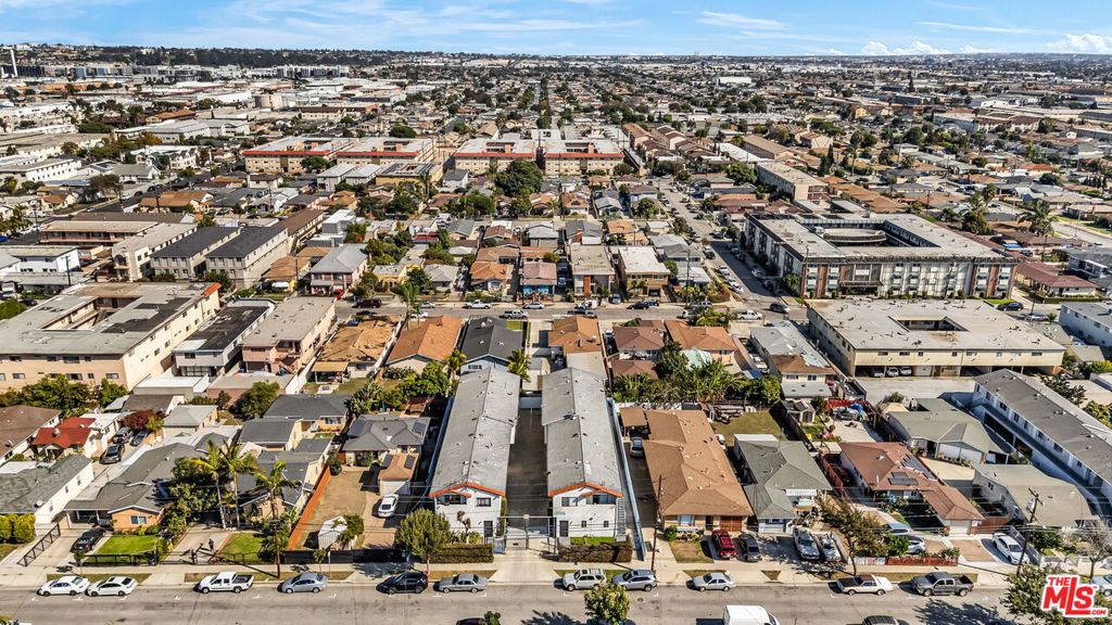 13308 Roselle Avenue