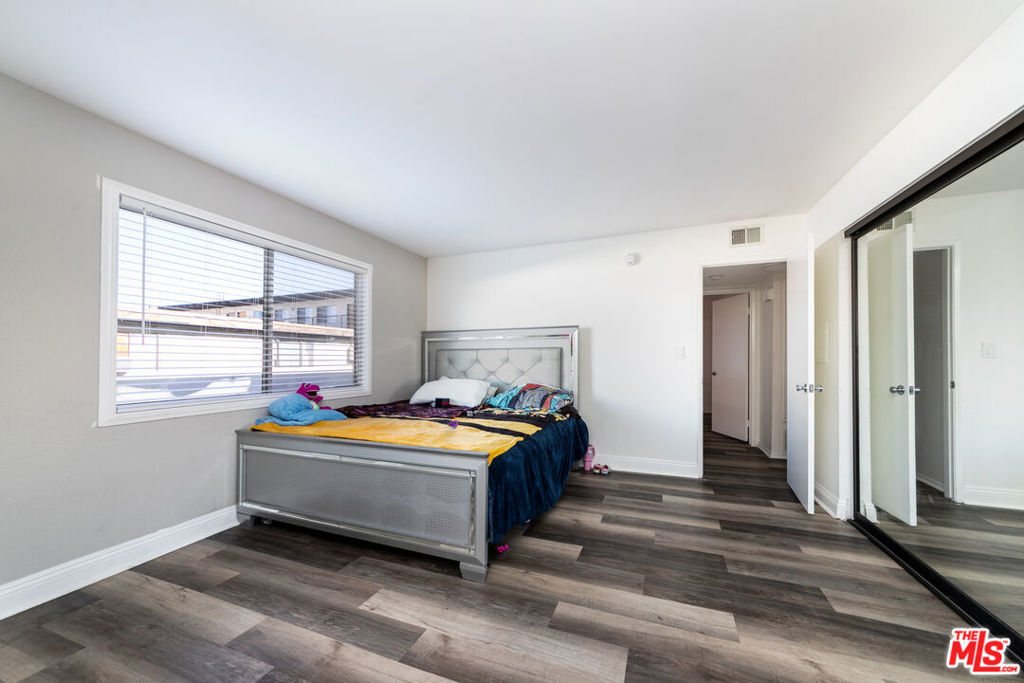 15214 S Raymond Avenue 111