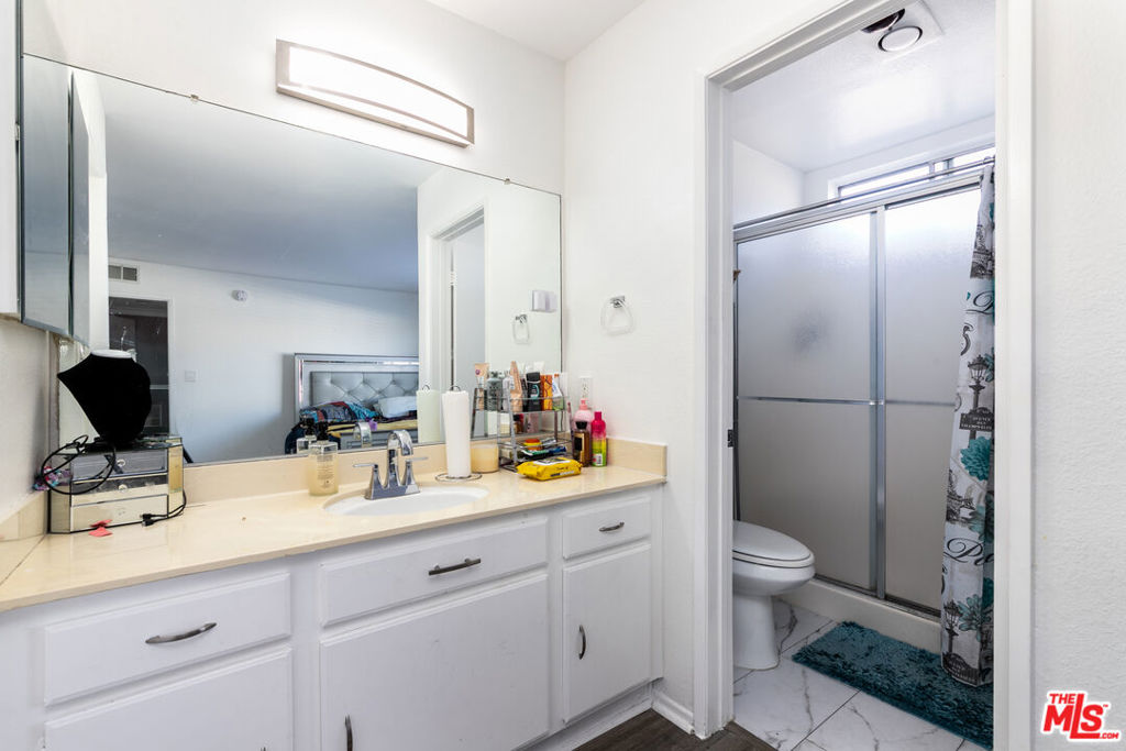 15214 S Raymond Avenue 111