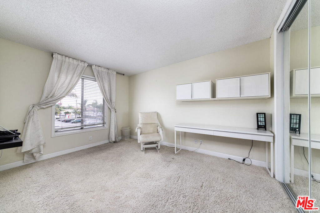 15214 S Raymond Avenue 118