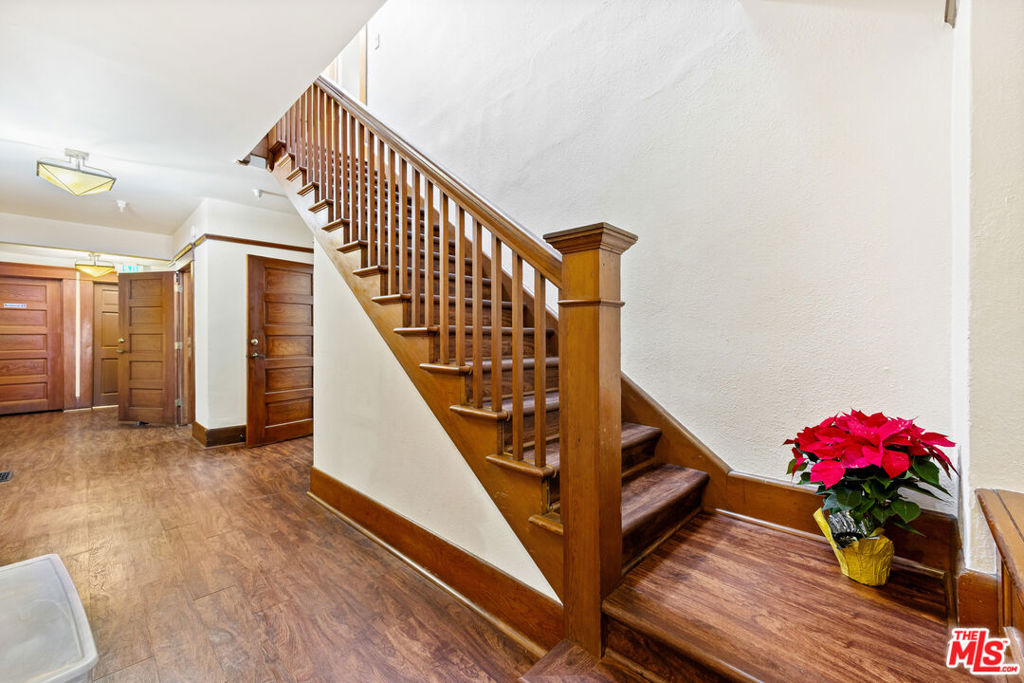 275 E California Boulevard