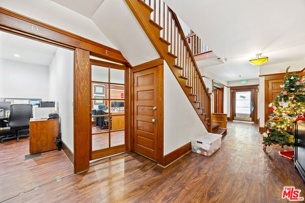 275 E California Boulevard