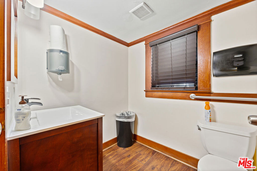 275 E California Boulevard