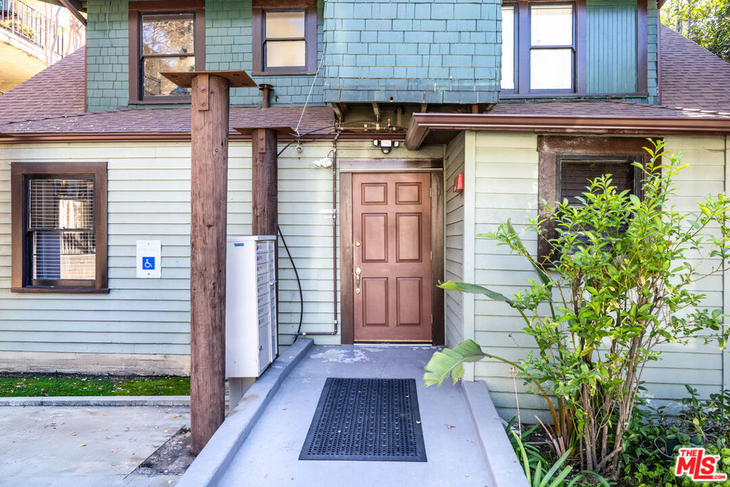 275 E California Boulevard