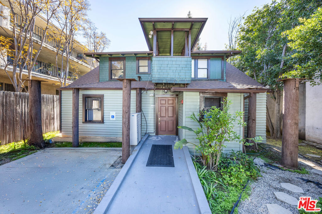 275 E California Boulevard