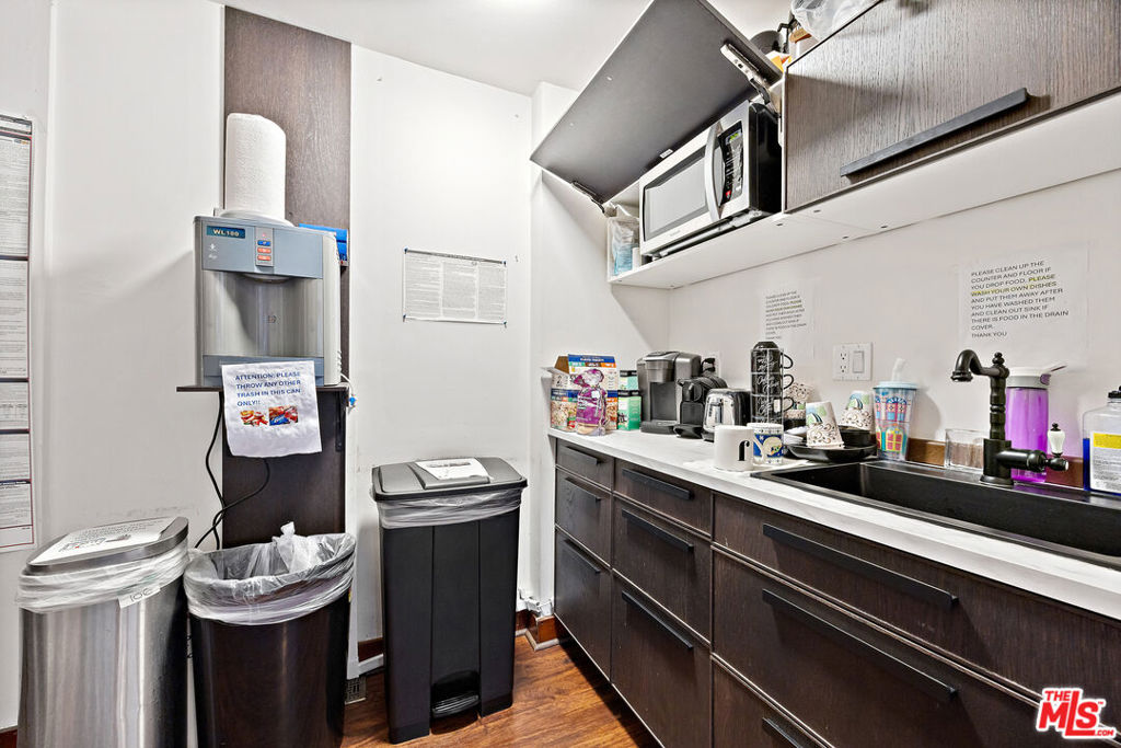 275 E California Boulevard