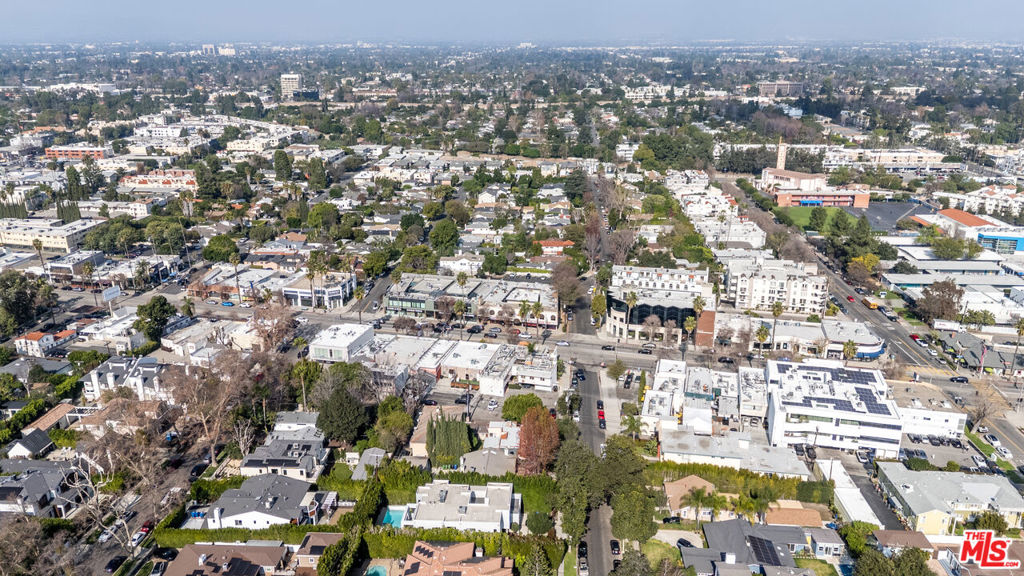 4189 Greenbush Avenue