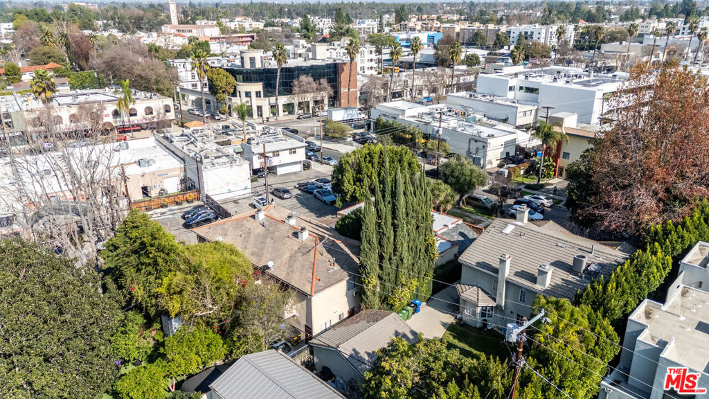 4189 Greenbush Avenue