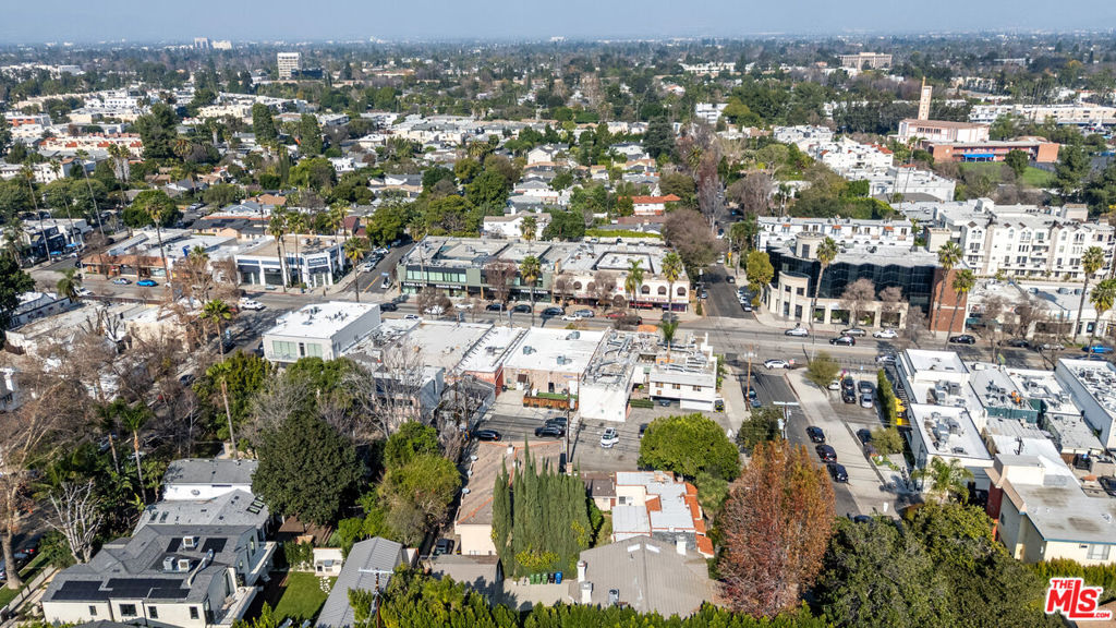 4189 Greenbush Avenue