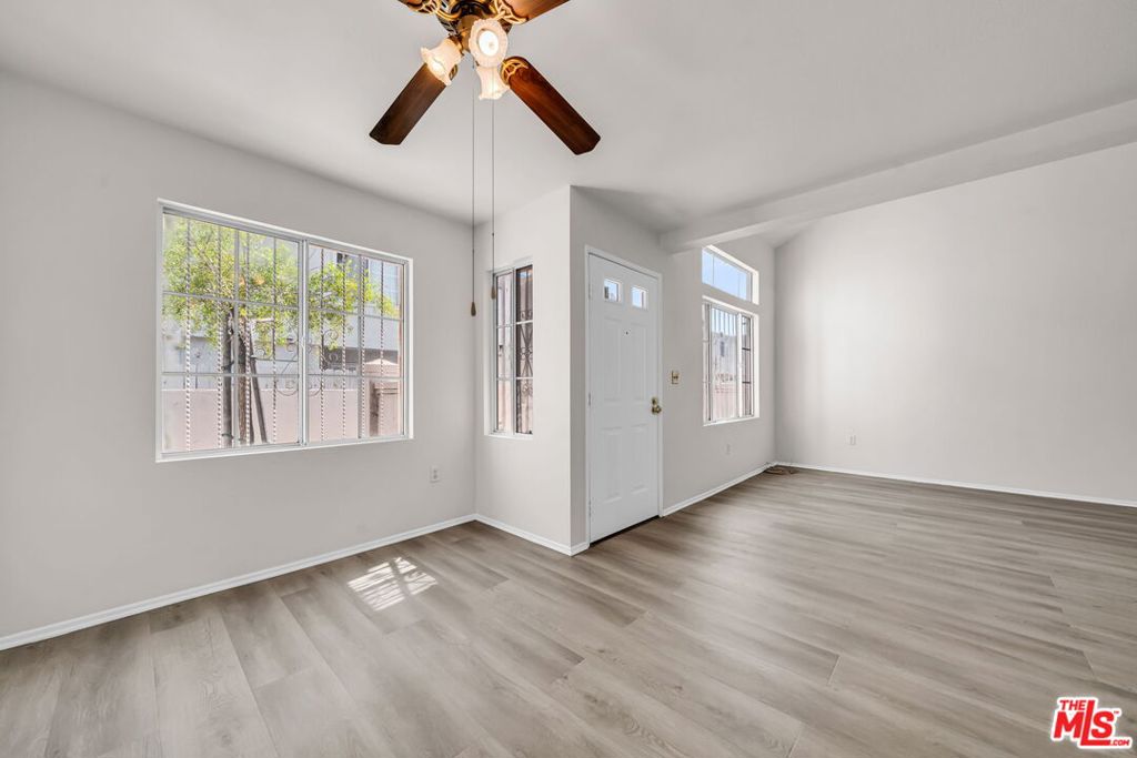 820 W Compton Boulevard 17