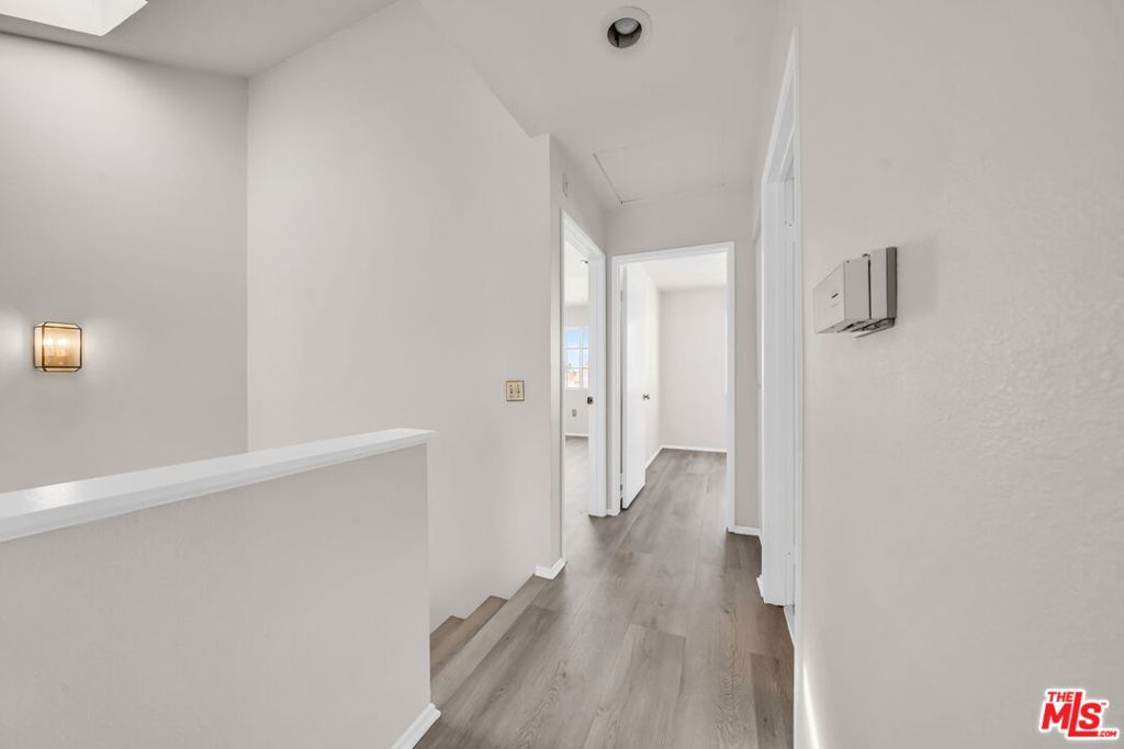 820 W Compton Boulevard 17