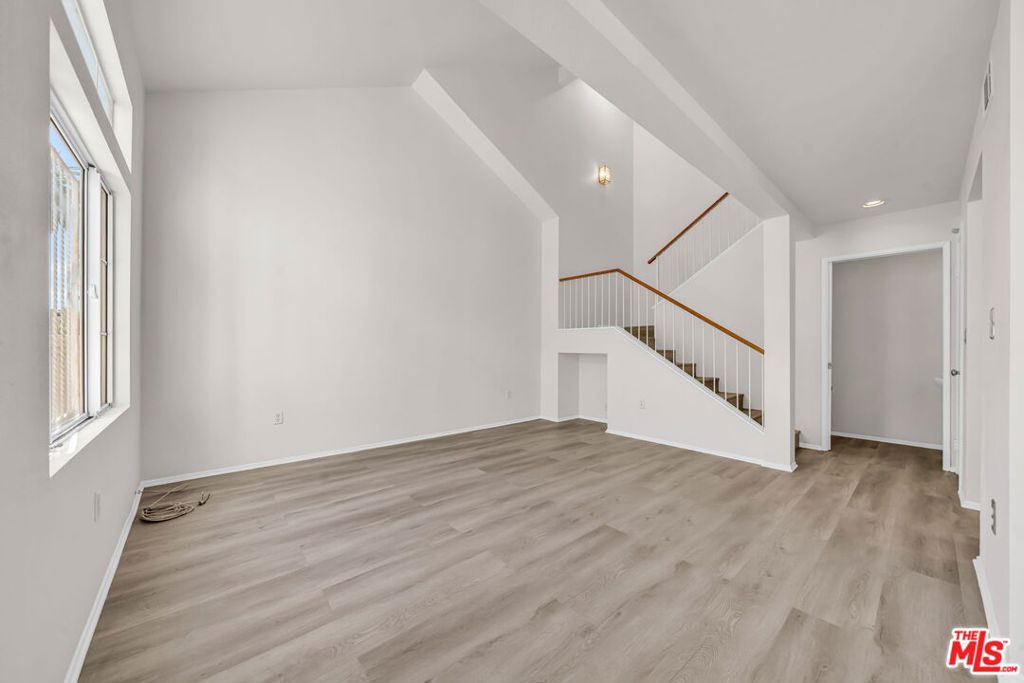 820 W Compton Boulevard 17