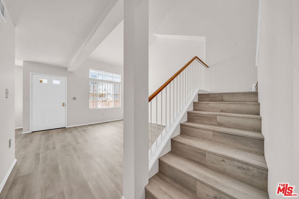 820 W Compton Boulevard 17