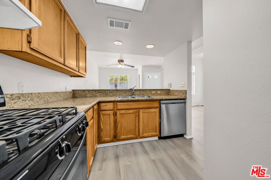 820 W Compton Boulevard 17