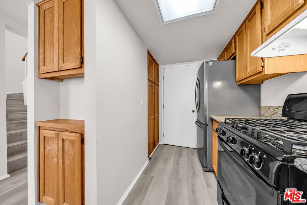 820 W Compton Boulevard 17