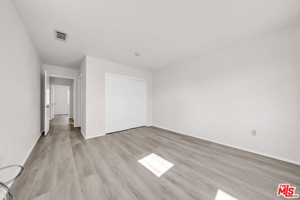 820 W Compton Boulevard 17