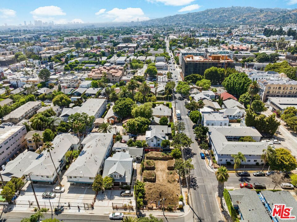 1357 N Las Palmas Avenue