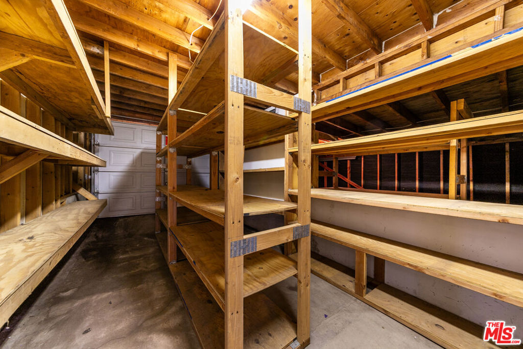 1738 Redcliff Street