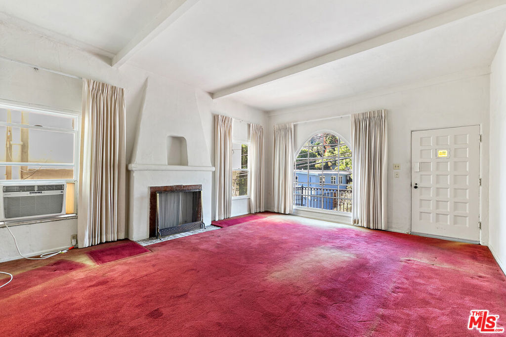 1738 Redcliff Street