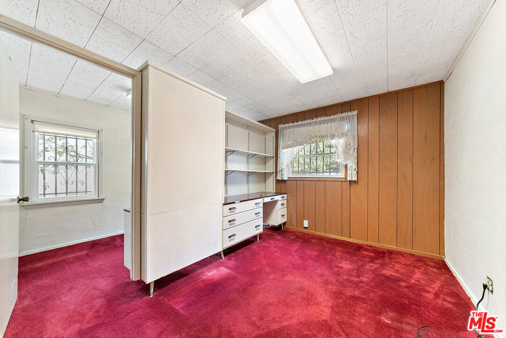 1738 Redcliff Street