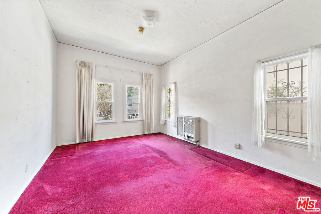 1738 Redcliff Street