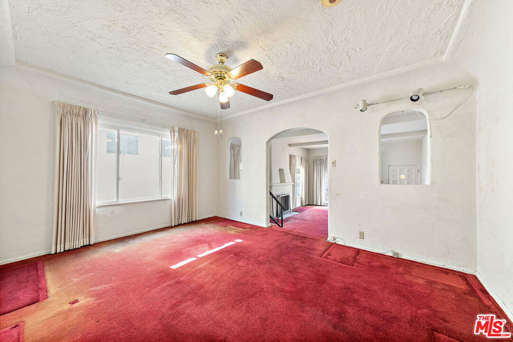 1738 Redcliff Street