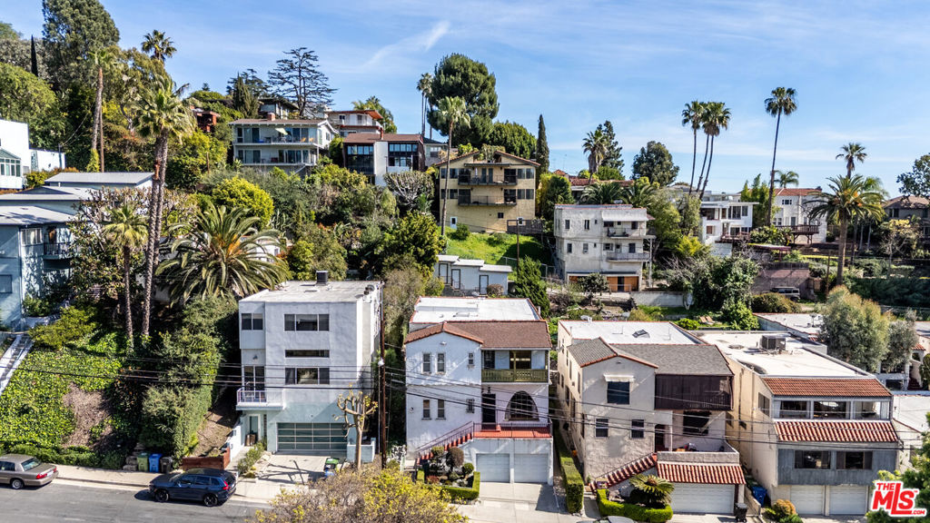 1738 Redcliff Street