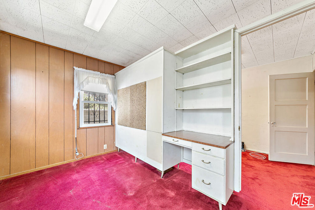 1738 Redcliff Street