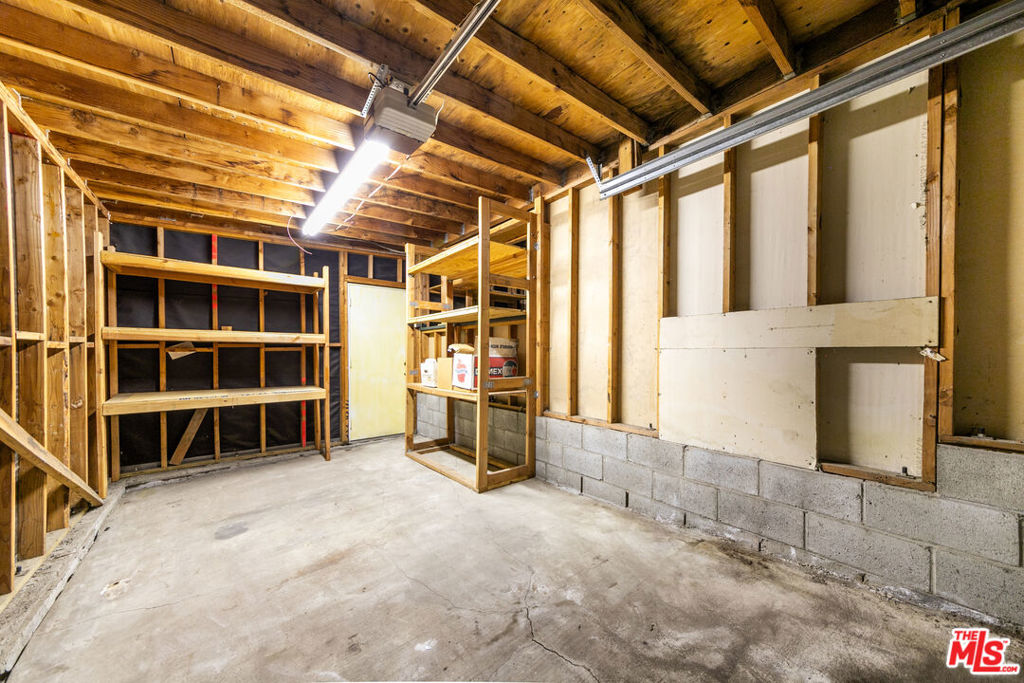 1738 Redcliff Street