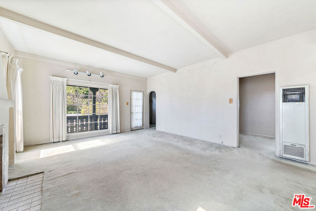 1738 Redcliff Street