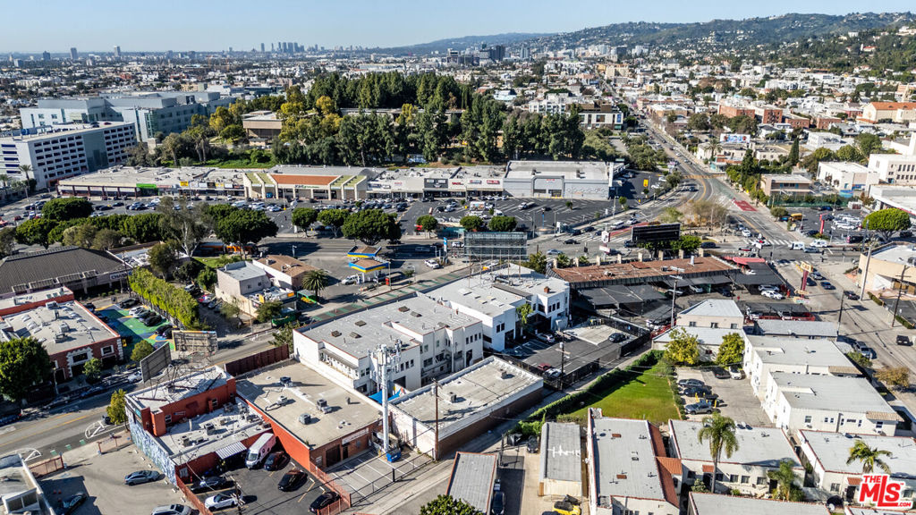 4673 Hollywood Boulevard