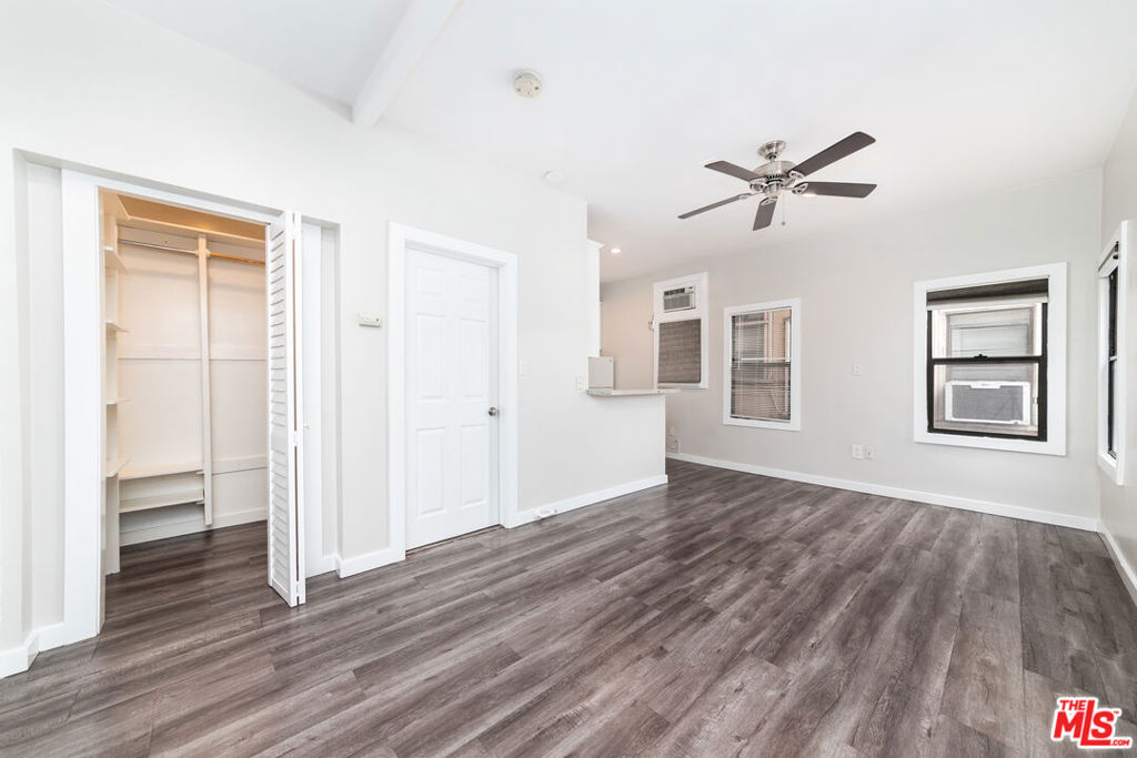 4673 Hollywood Boulevard