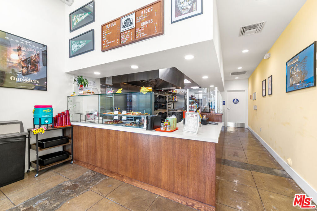 4673 Hollywood Boulevard