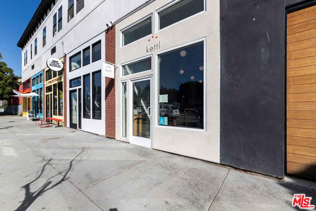 4673 Hollywood Boulevard