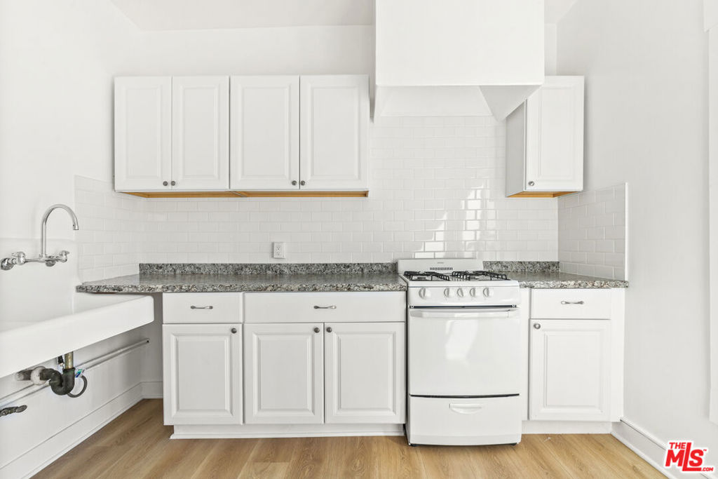 4673 Hollywood Boulevard