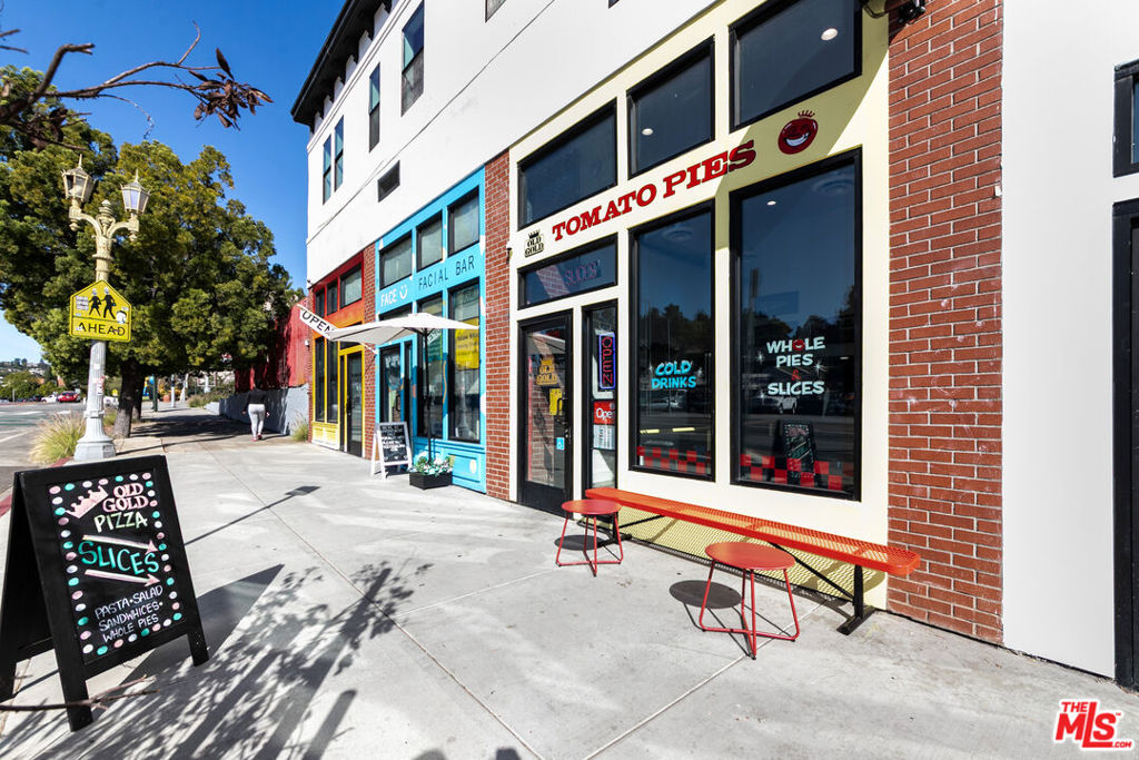 4673 Hollywood Boulevard