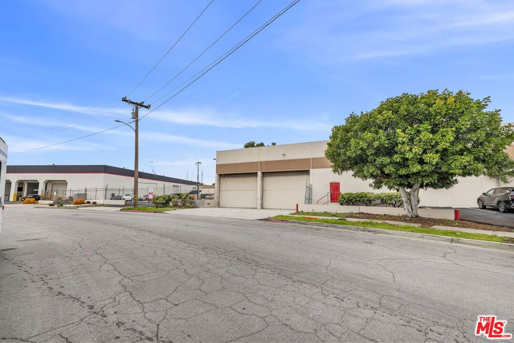 18737 S Reyes Avenue