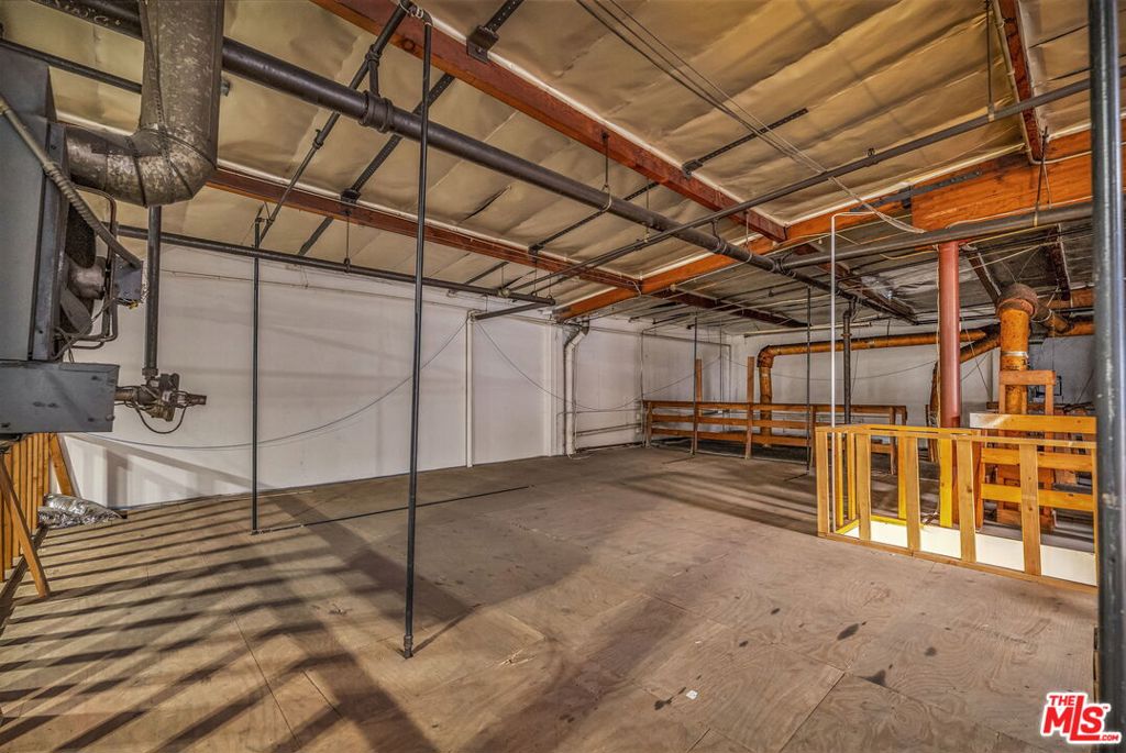 18737 S Reyes Avenue